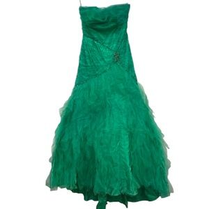 Elegant Strapless Green Dress 8 NWT